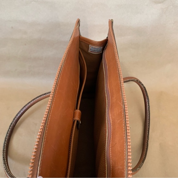 Vintage Dooney And Bourke All Weather Leather Handbag Purse Made In USA - Picture 9 of 11